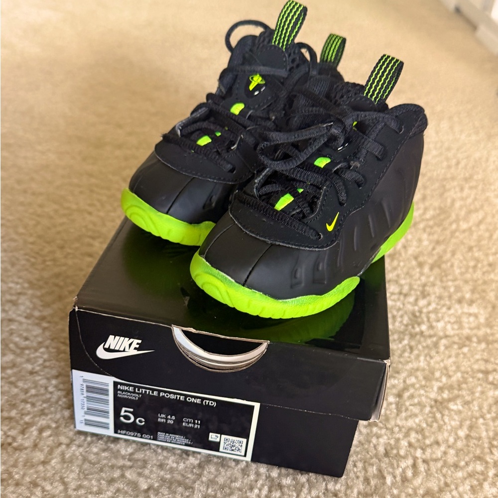 Nike Little Posite One 5C shoes w/black & Volt" neon green